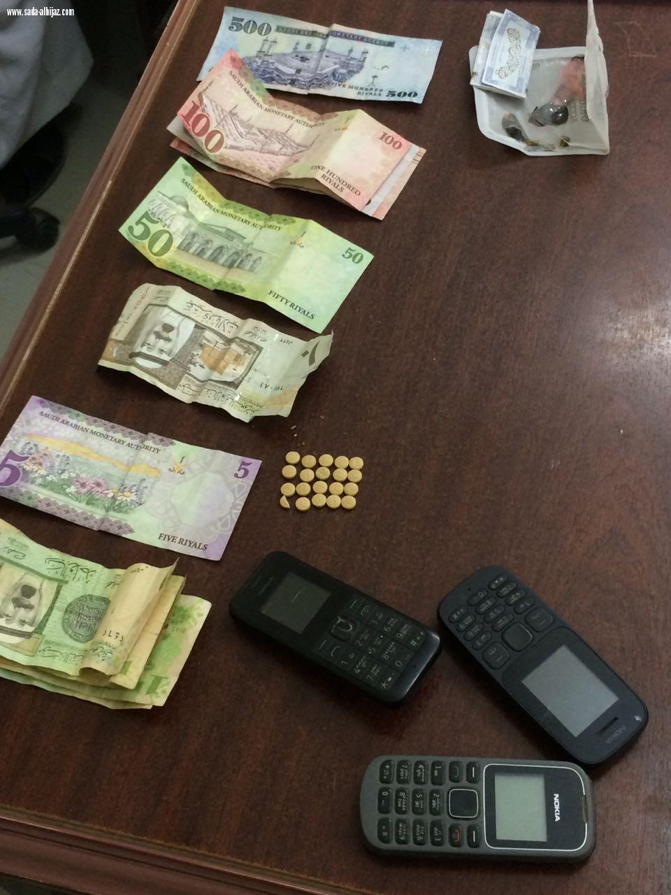 في عمليتين منفصلتين مخفر شرطة ثربان يضبط كمية من حبوب الكبتاجون و الحشيش المخدر