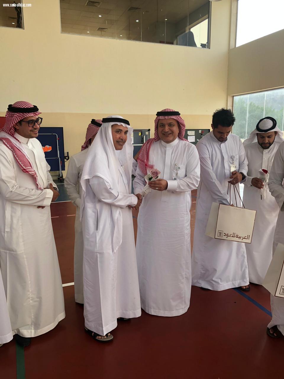 الخدمات الاجتماعية بأمانة العاصمة المقدسة تكرم الزميل سهل مليباري بمناسبة تقاعده وزملائه على الترقية