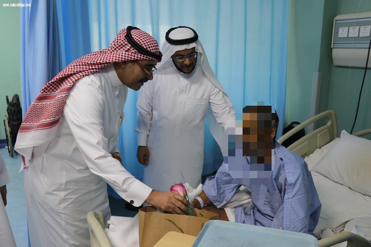 إدارة مستشفى الملك فهد بالمدينة تعايد المرضى المنومين ..