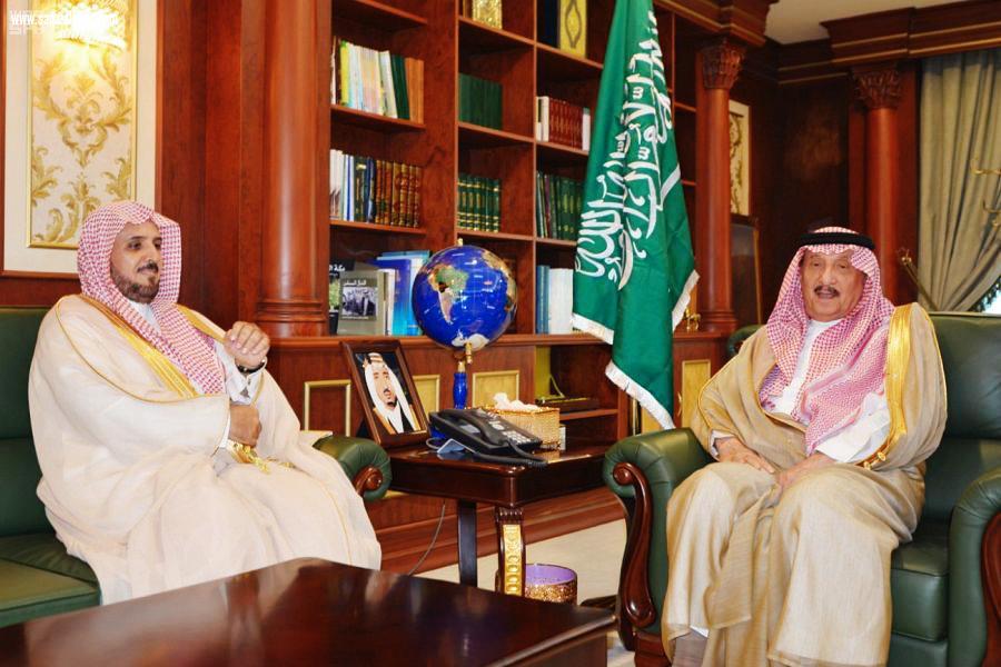 أمير منطقة جازان يستقبل رئيس فرع النيابة العامة المعين بالمنطقة