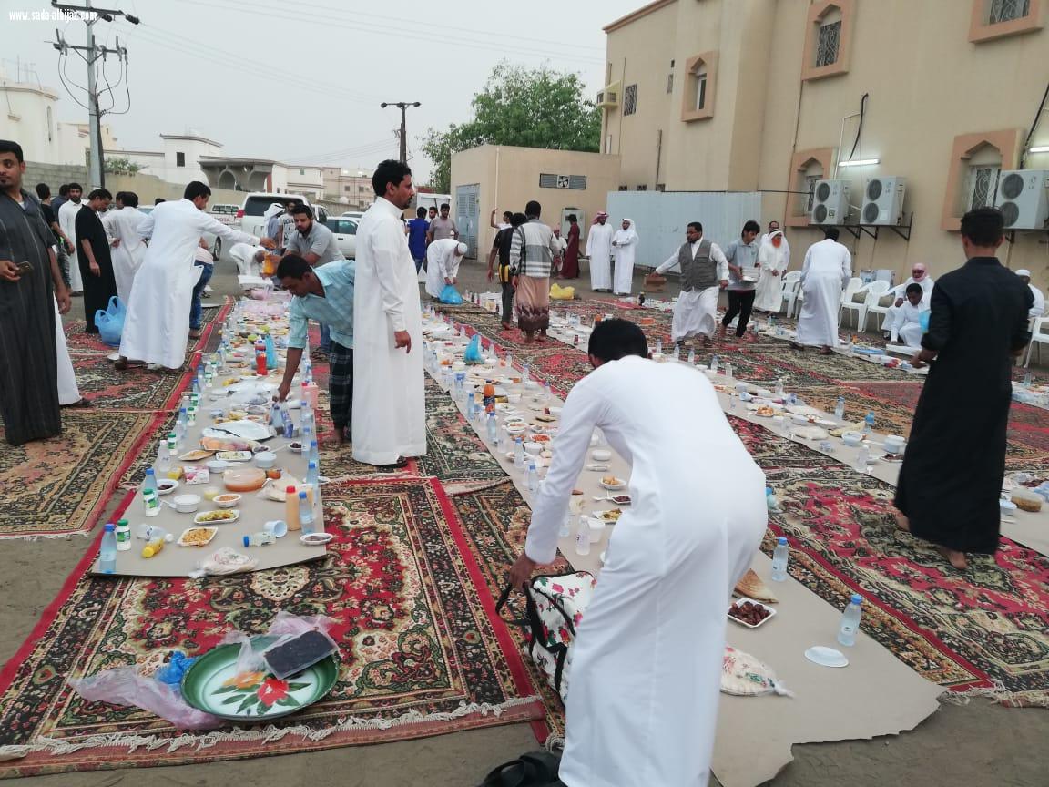 مركز النشاط الإجتماعي بالجعدية يقيم الإفطار  الجماعي بجازان