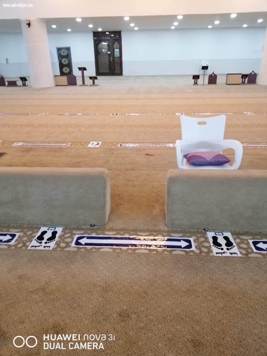 جمعية اليقظة النسائية بالشراكة المجتمعية مع شركاء النجاح فريق إحسان الطائف التطوعي والفن لمسة للطباعة والتغليف والهدايا في ( مبادرة بيوت الله عامرة لتطهير وتعقيم المساجد )