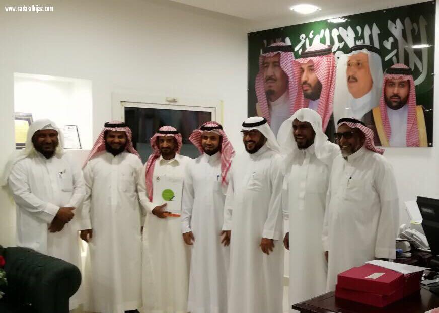 رئيس جمعية بناء وتنمية يستقبل الدكتور العتيق في مقر الجمعية بجازان