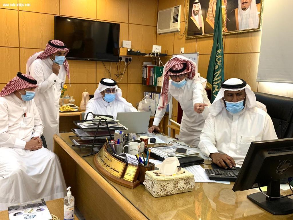 أشاد بالتحسن المتواصل الذي يطرأ بشكل يومي على أعمال المنصة  