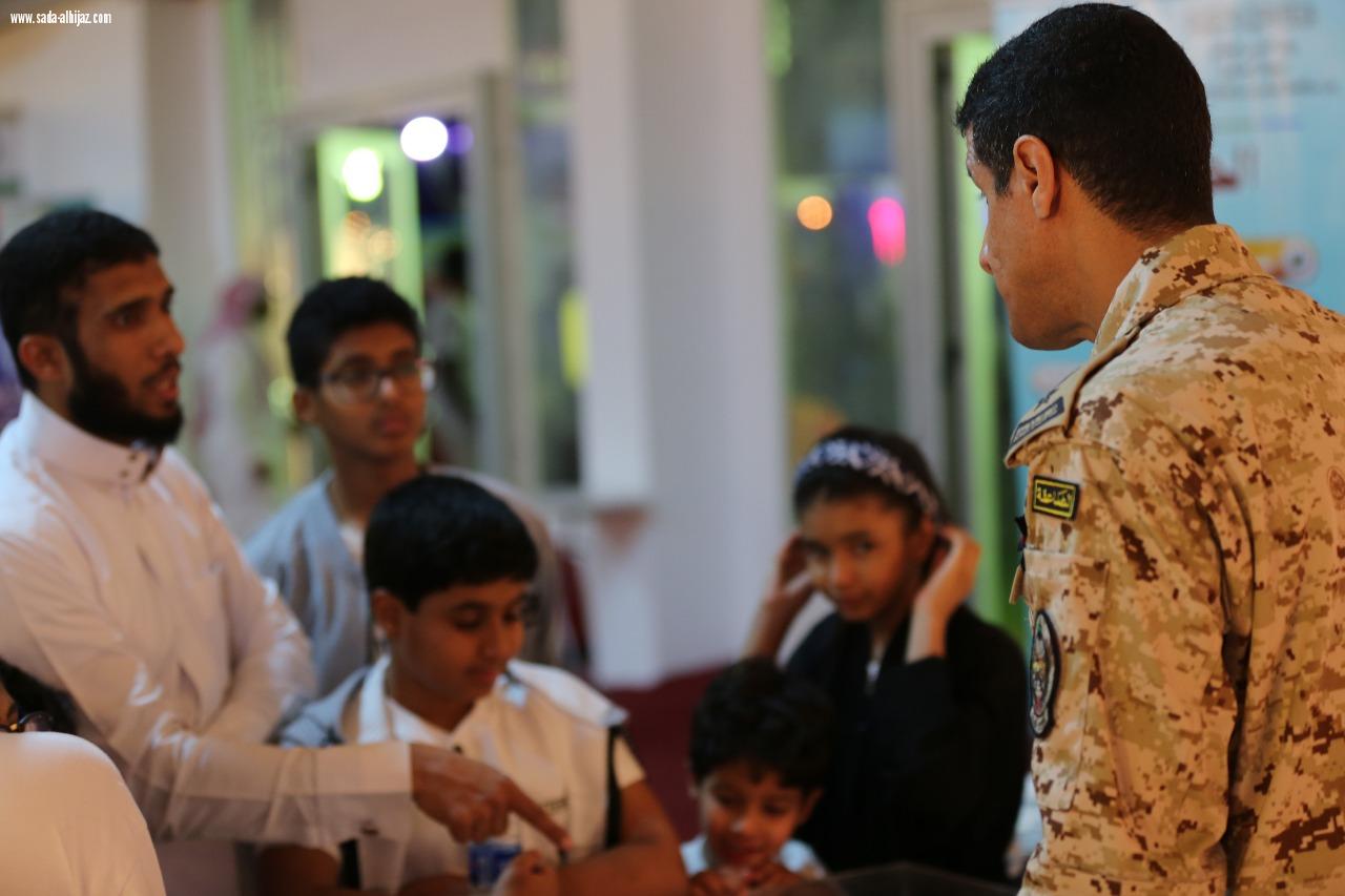 أستقبلت ارض المعرفة والترفية زوارها من الاطفال  بمخيم الطفل التابع للخيمة الذكية