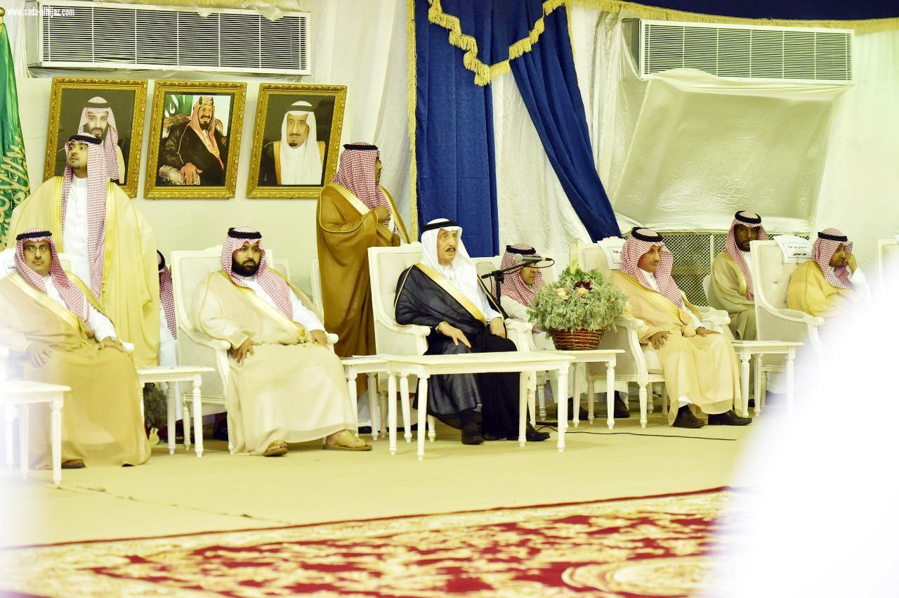 أمير منطقة جازان يلتقي مشايخ وأهالي فرسان 