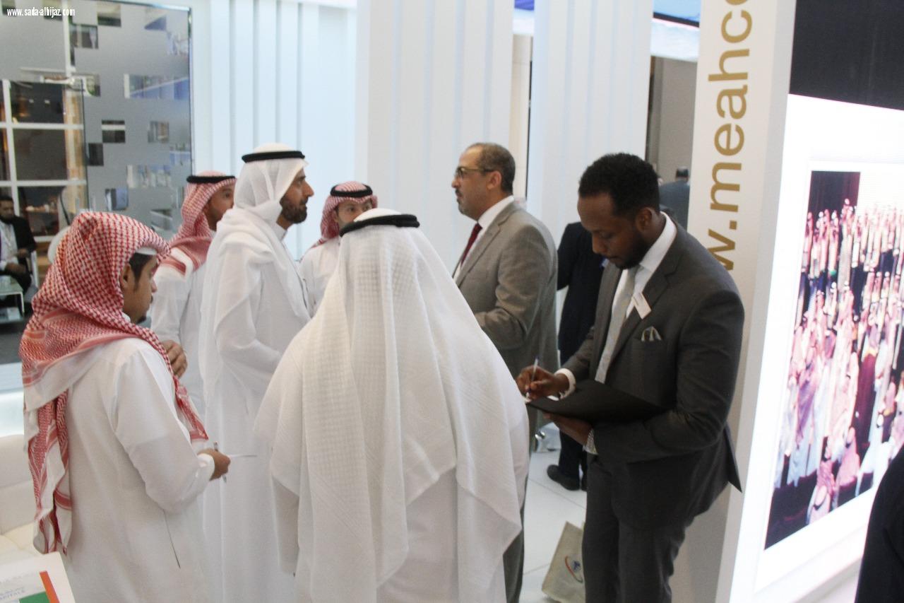 وزير الصحة يزور جناح السعودي الألماني بمعرض صحة العرب في دبي
