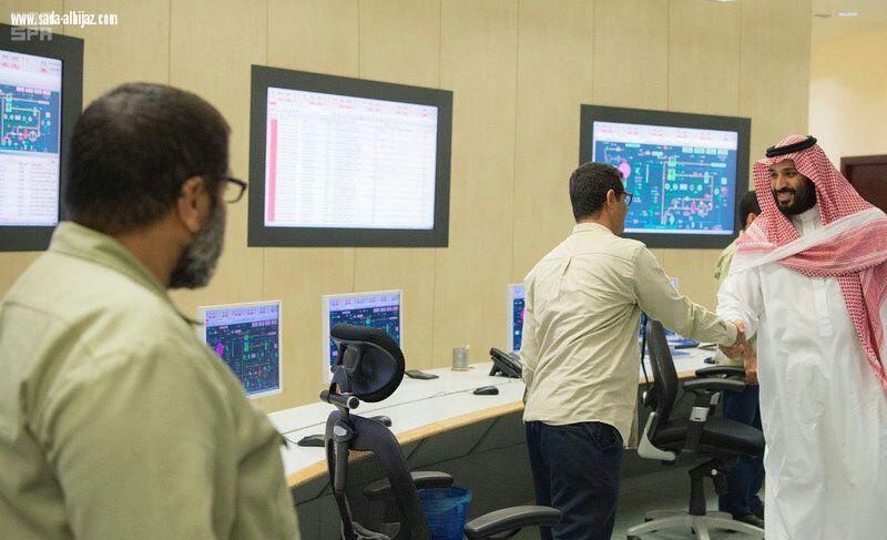 ولي العهد يشكر العاملين خلال زيارته محطة تحلية جدة لزيادة الإنتاج ورفع كفاءة التشغيل دون  زيادة في التكاليف 