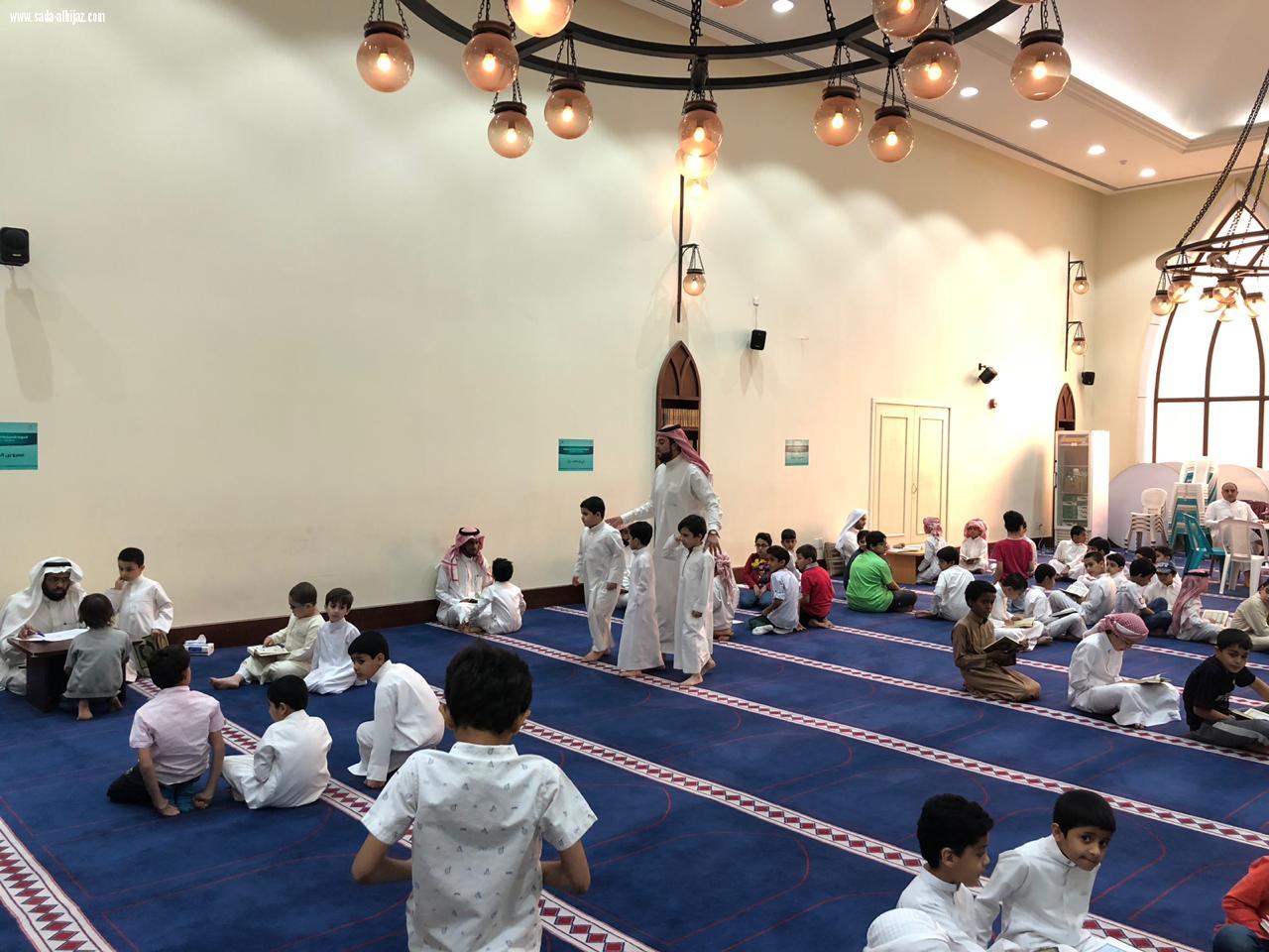 وكيل محافظة الأحساء يرعى حفل تكريم أهل القران بجامع الخضري