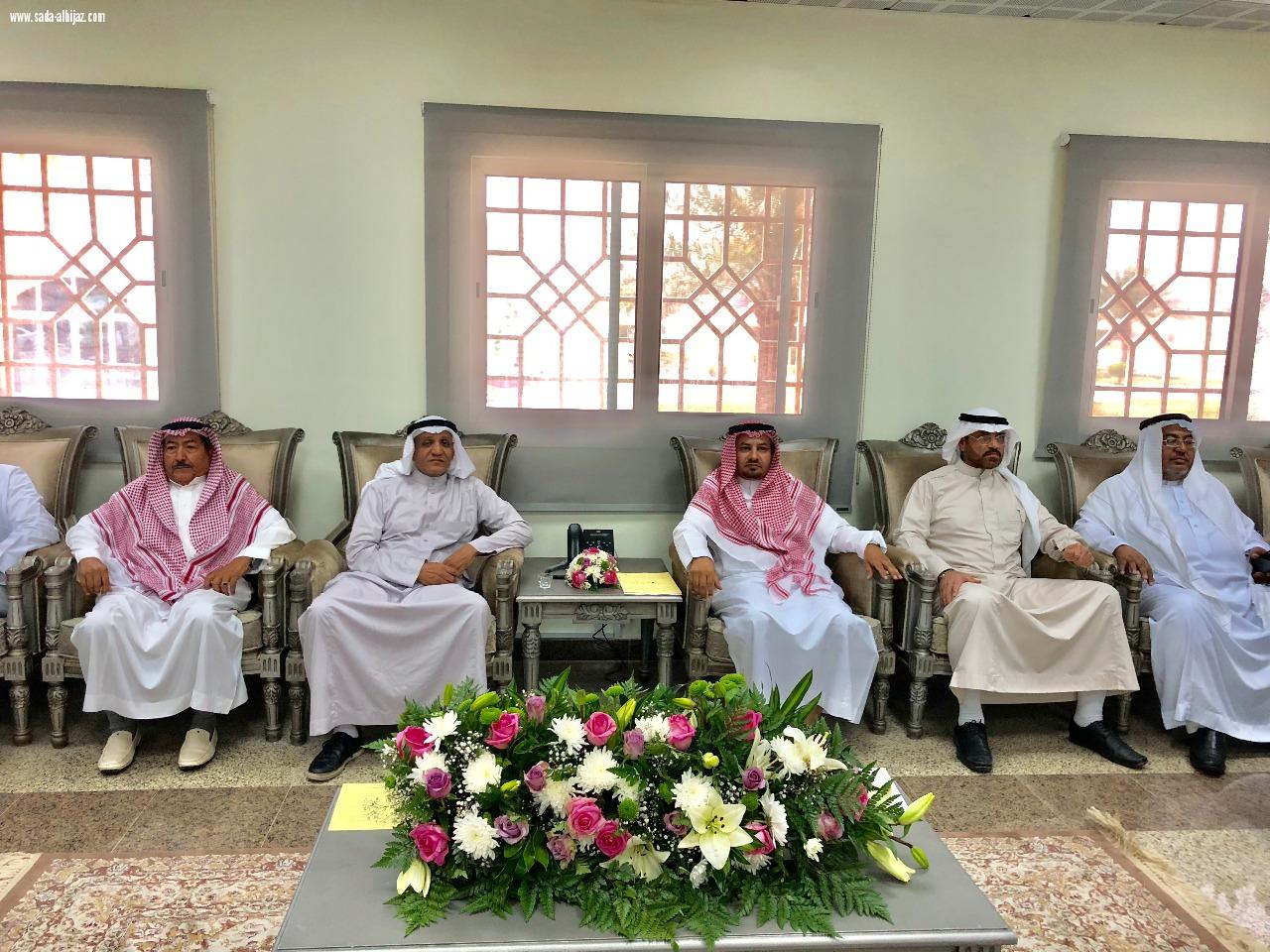 تقنية جدة  تكرم متقاعديها القدامى وتتمنى استقطاب خبراتهم في مختلف البرامج 