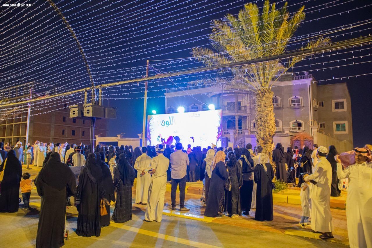 إقبال متزايد على فعاليات مهرجان الضوء واللون 