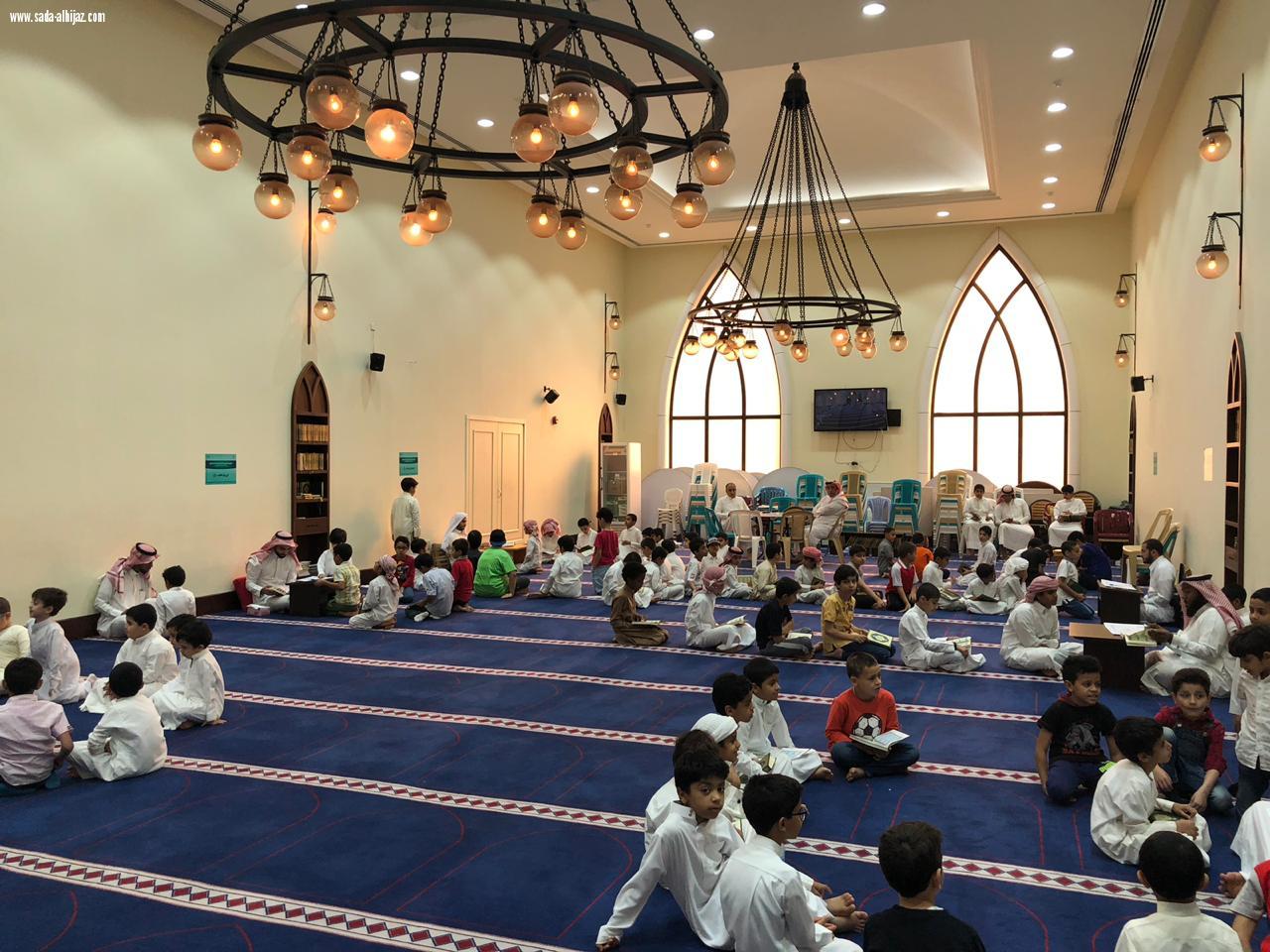 وكيل محافظة الأحساء يرعى حفل تكريم أهل القران بجامع الخضري