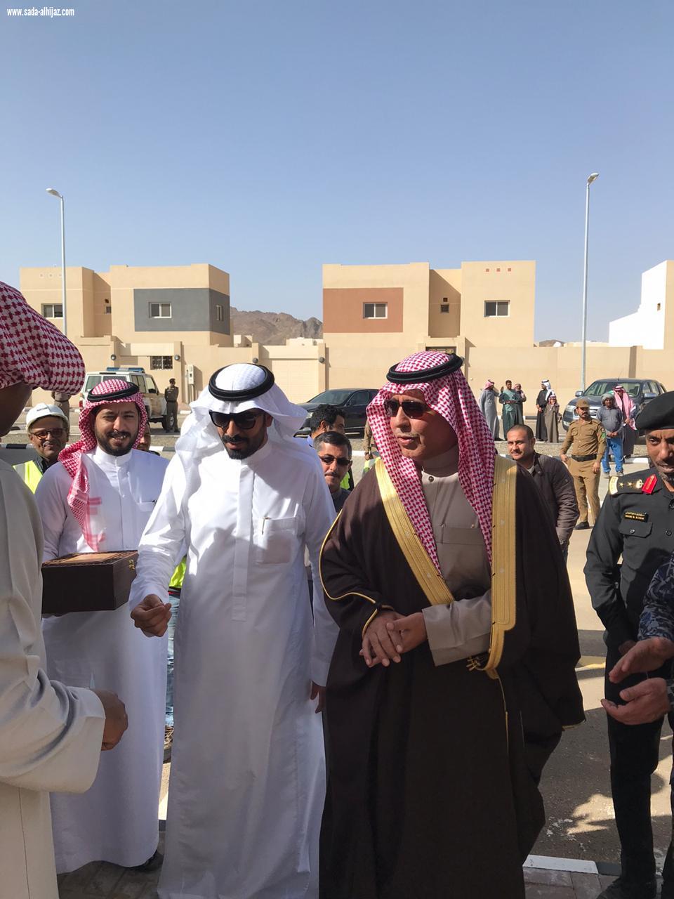 تسليم الدفعة الأولى من الفلل الجاهزة لمشروع إسكان العُلا