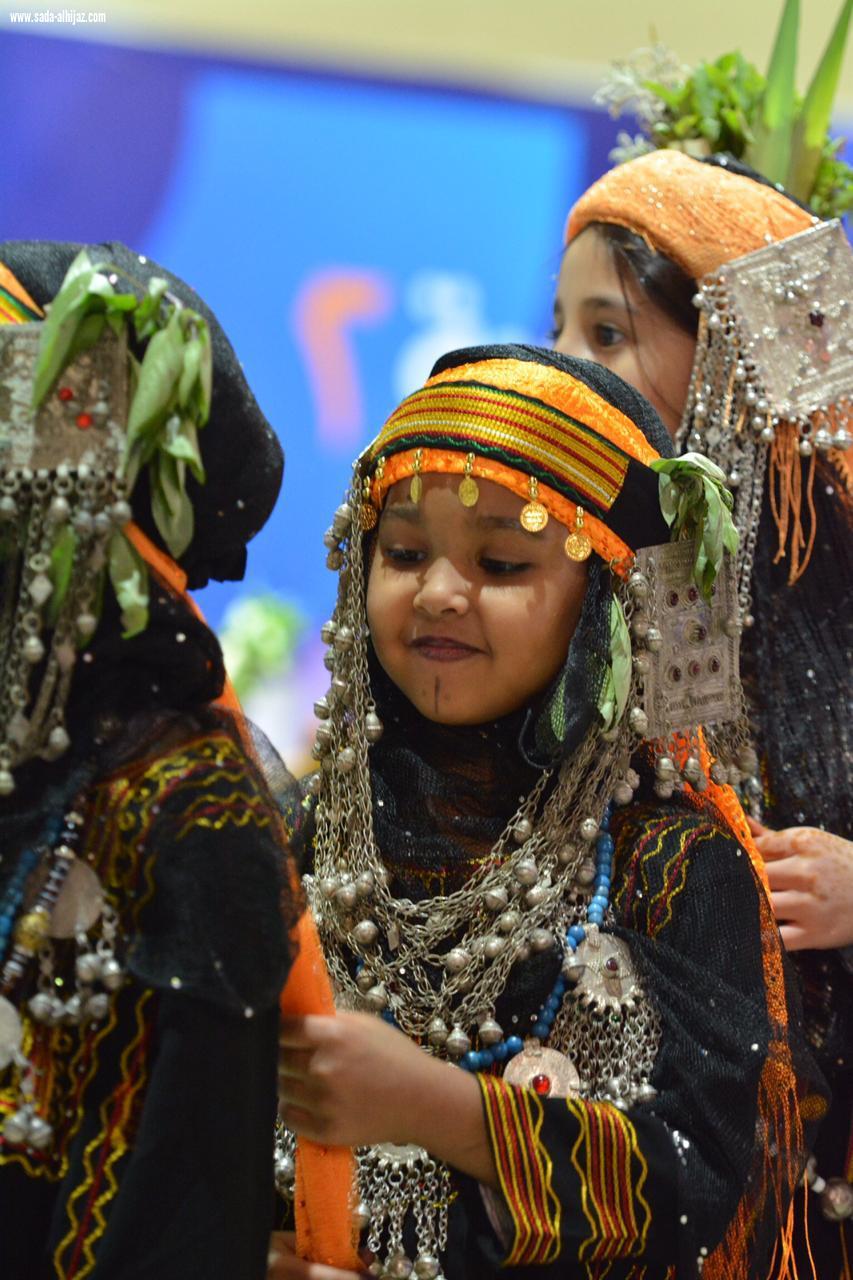 *ليلة تراثية بفراشة المندق  يجسد فيها الأحفاد تراث الأجداد*