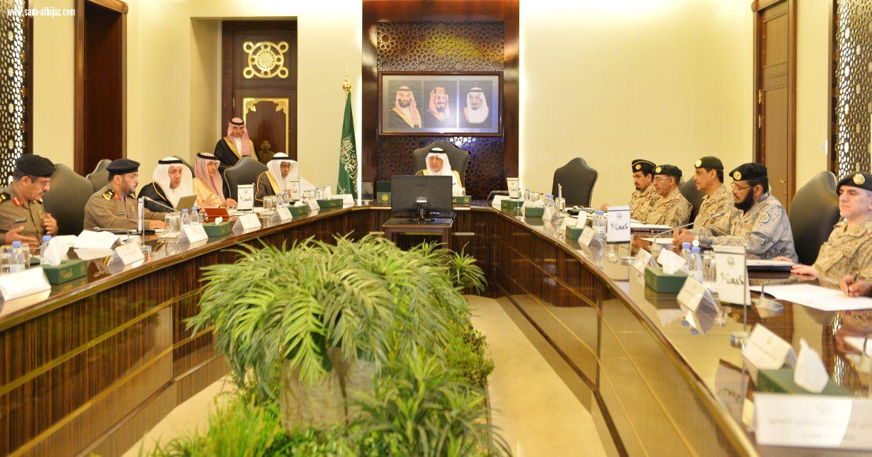 أقرت اللجنة الرئيسيّة للدفاع المدني بمنطقة مكة المكرمة أمير المنطقة إيقاف أعمال القطع الصخري بجبال العاصمة المقدسة