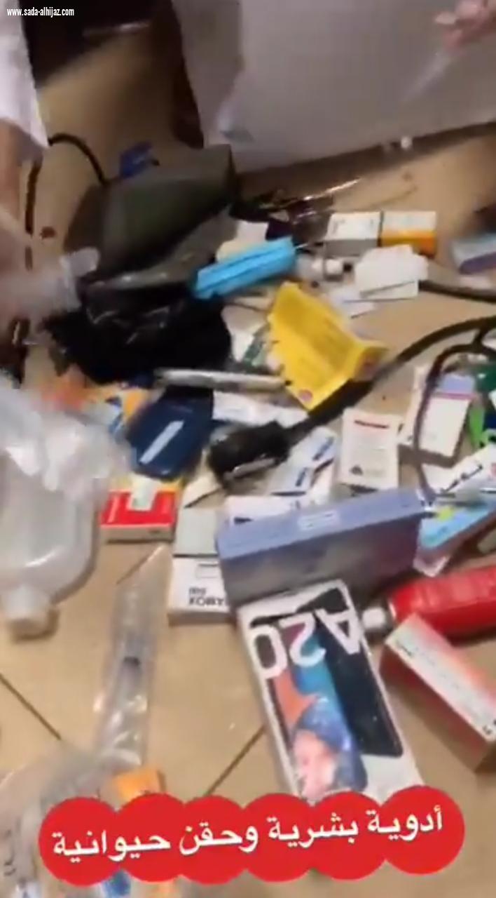 ضبط مقيمين يخلطان عقاقير حيوانية مع بشرية ويقدمانها للناس كتطعيم ضد كورونا 