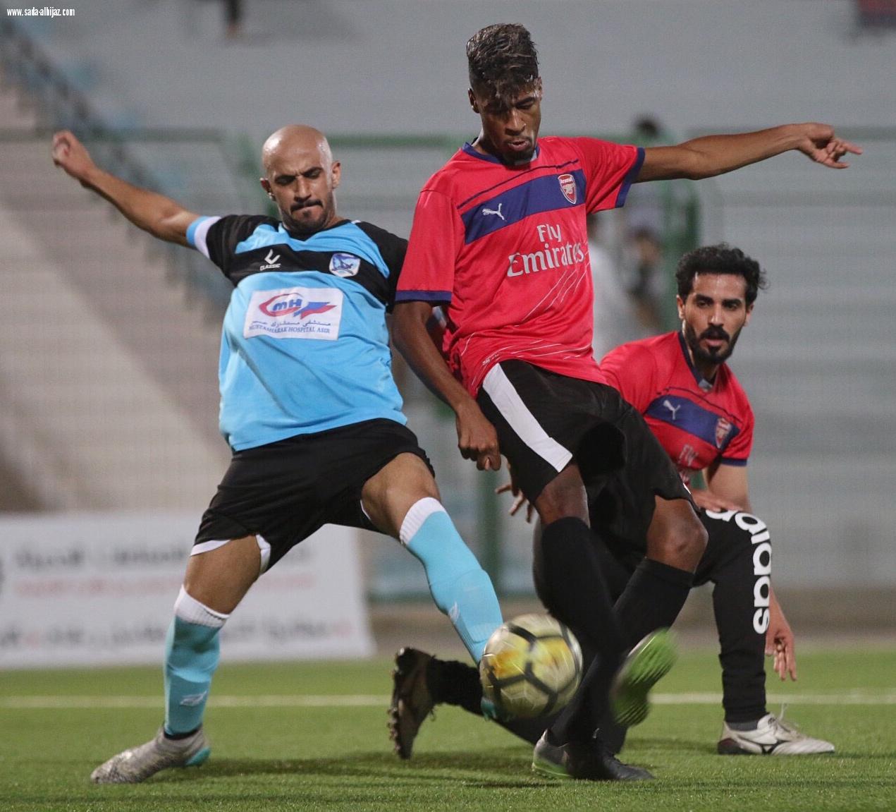 اختتام دور ال 16 من بطولة خميس مشيط بفوز فريقي المشاهير وغرناطة