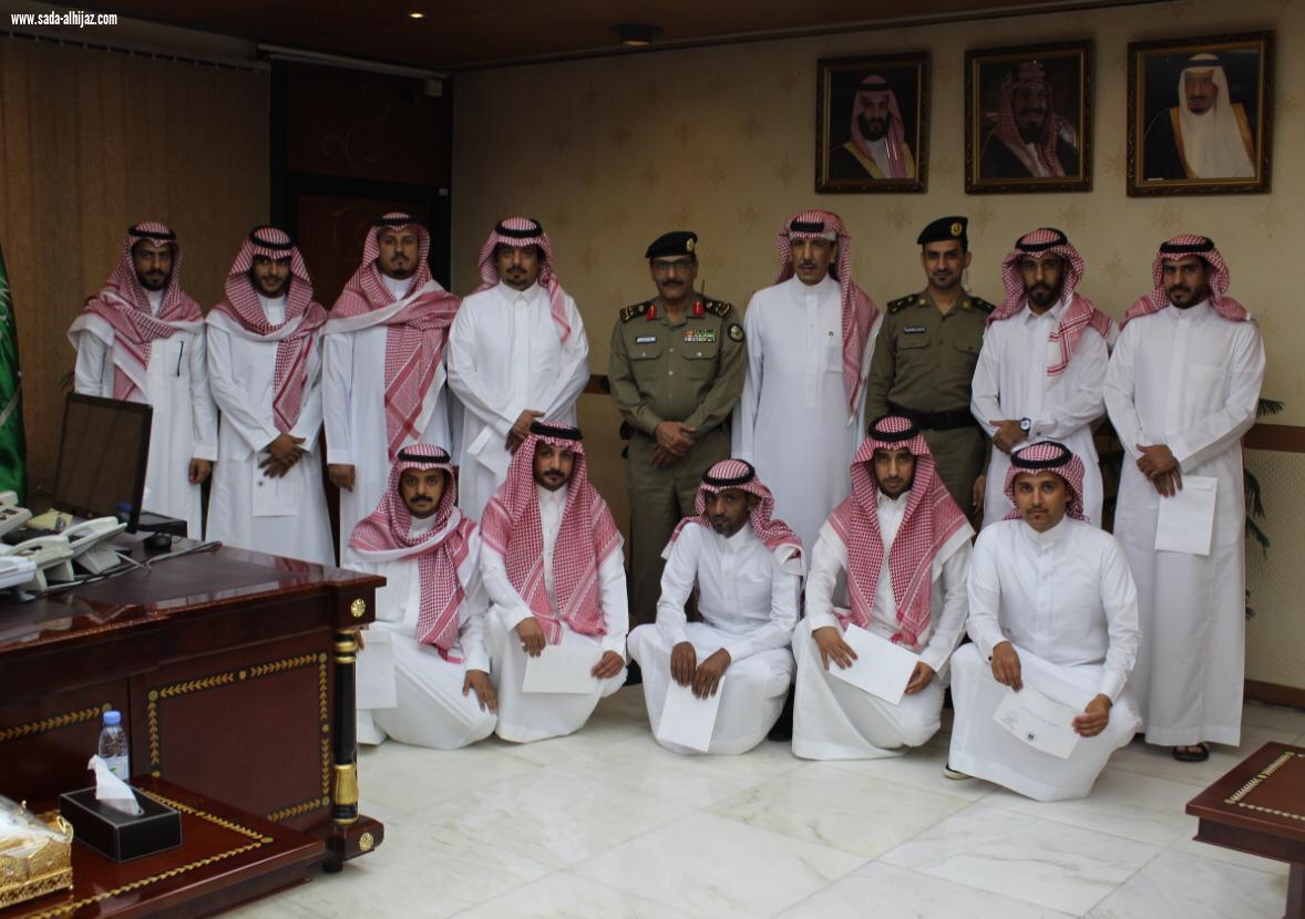 مدير شرطة الرياض يكرم عدد من منسوبي الشرطة
