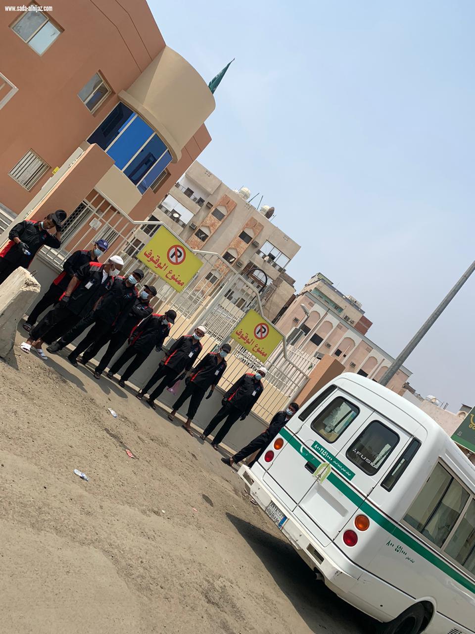 الشؤون الإسلامية تنهي فحص أول دفعة من مقدمي الخدمات بمنطقة المشاعر للاطمئنان على سلامتهم وجاهزيتهم لتقديم الخدمة المباشرة قبل وصول الحجاج