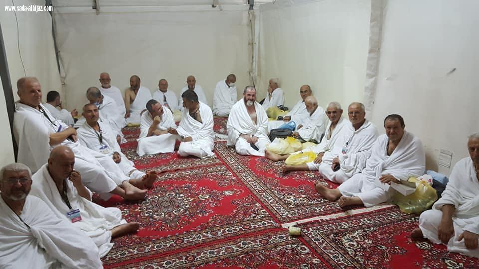 أكثر من مليونا حاج يستقروا على صعيد عرفات الطاهر