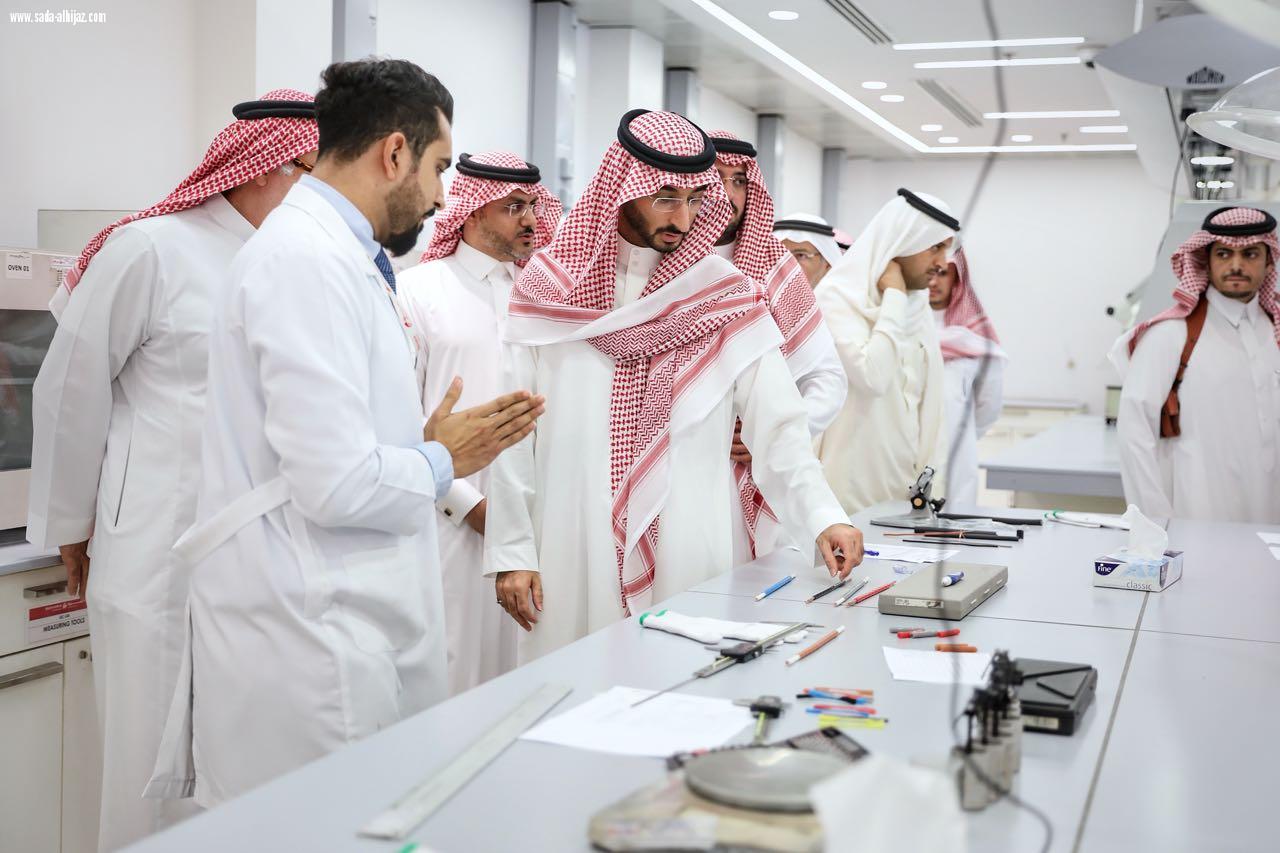 نائب امير مكة يبدأ جولاته التفقدية بزيارة محافظتي بحرة والجموم 