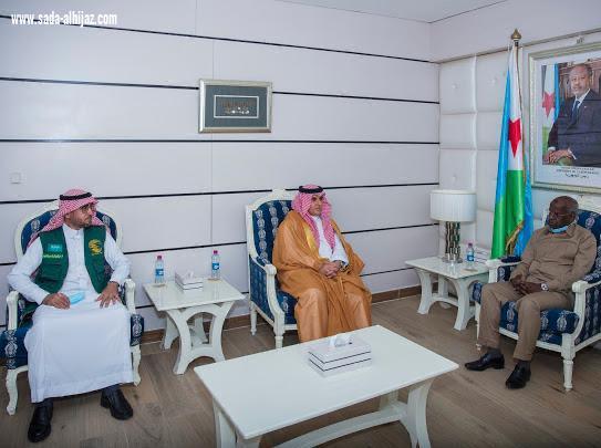 بحضور سعادة السفير السعودي .. دولة رئيس وزراء جيبوتي يلتقى وفد مركز الملك سلمان للإغاثة والأعمال الإنسانية