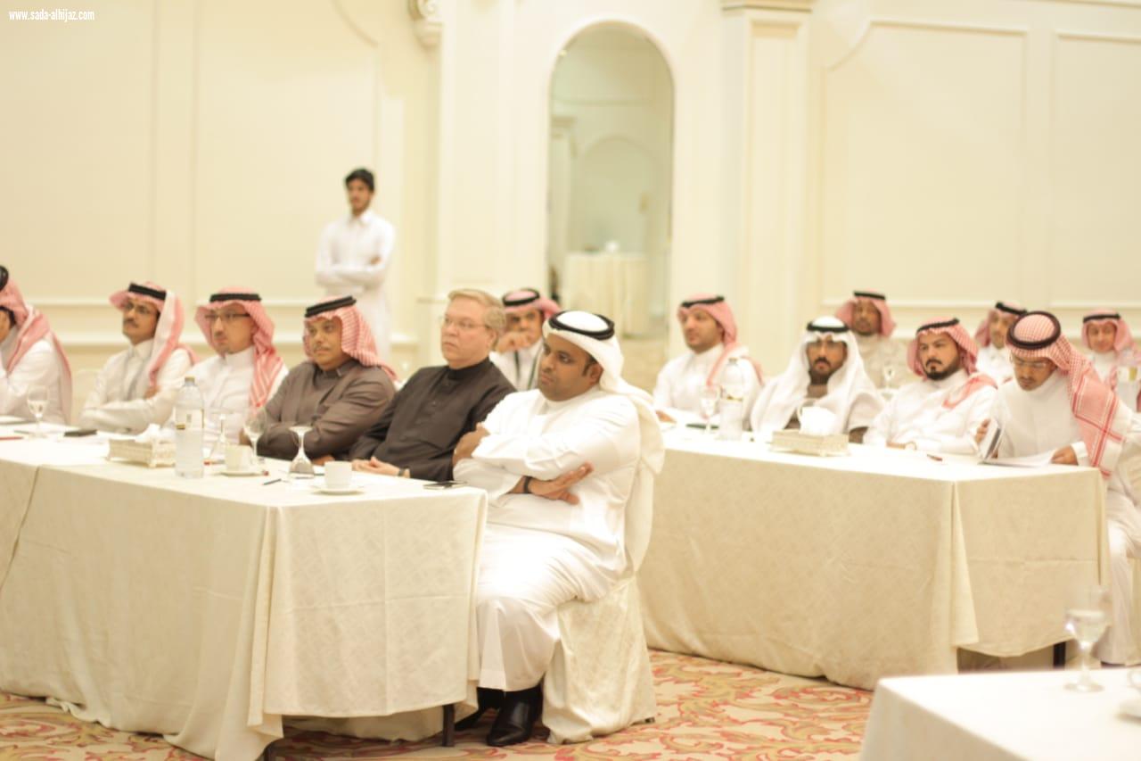 برعاية الأمير خالد الفيصل انطلاق مسابقة الخط العربي بالشراكة مابين جمعية الثقافة والفنون بجدة وشركة تراثنا للمسؤولية الاجتماعية 