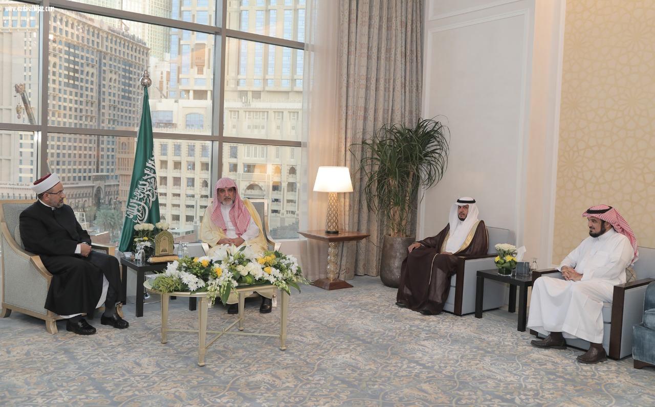  وزير الشؤون الإسلامية التقى وزراء الأوقاف والشؤون الدينية في مصر وباكستان والأردن