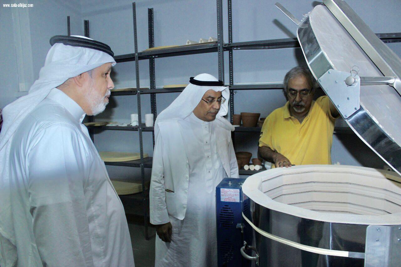 فواز باشراحيل يزور جمعية حرفية بمنطقة مكة المكرمة