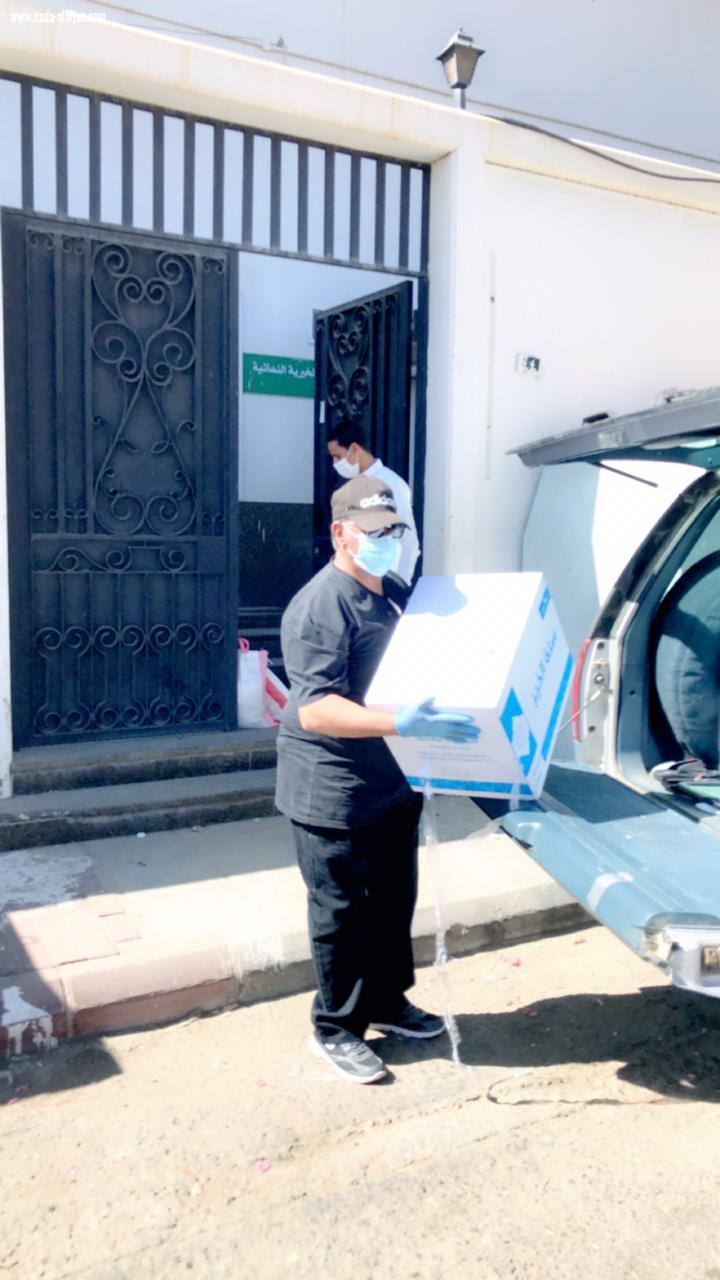 جمعية فتاة ثقيف تُسلم مستفيديها السلال الرمضانية بالتعاون مع فريق احسان التطوعي