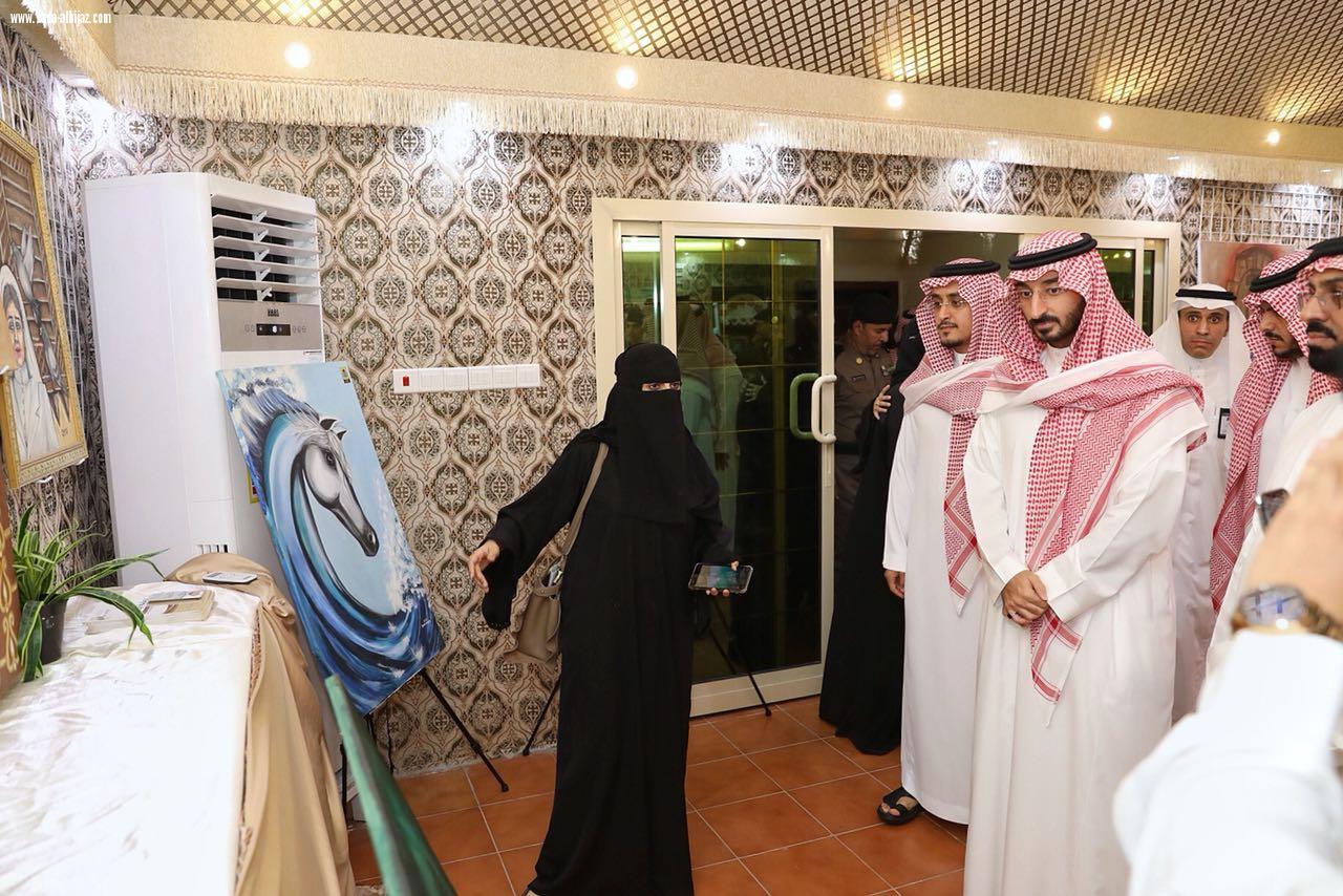 الامير عبدالله بن بندر يفتتح مقر لجنة تراحم بالعاصمة المقدسة ويدشن معرض نزلاء ونزيلات الإصلاحيات ودور رعاية الفتيات وأسر السجناء