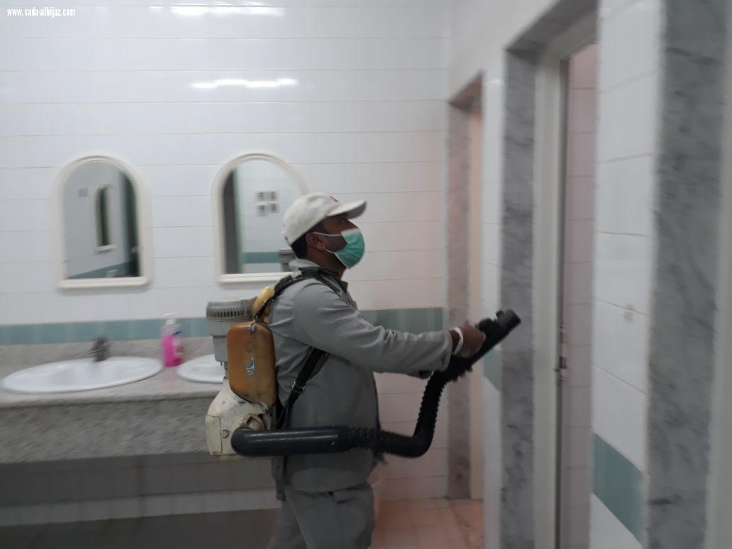 حملة رش وتعقيم تقنية البنات بالمدينة احترازًا لمنع انتقال عدوى 