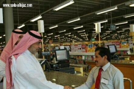 جولات ميدانية لمحافظ ينبع للتأكد من توطين الوظائف