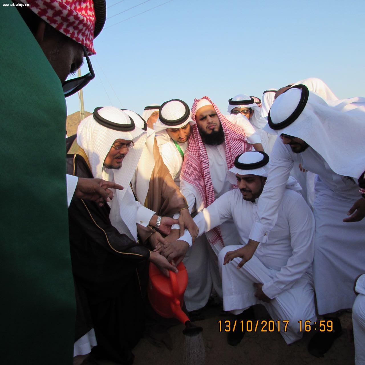 تدشين مبادرة ''تشجير المدينة '' بحضور وكيل وزارة المياه والزراعة