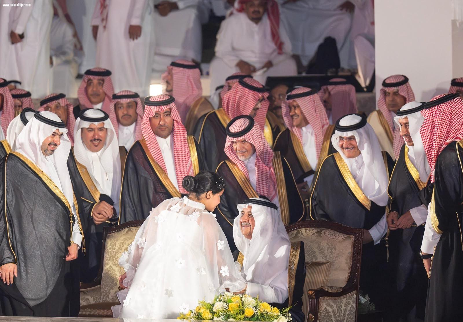 الأمير فهد بن سلطان يشرّف الحفل الذي أقامه أهالي منطقة تبوك احتفاءً بعودته من رحلته العلاجية  