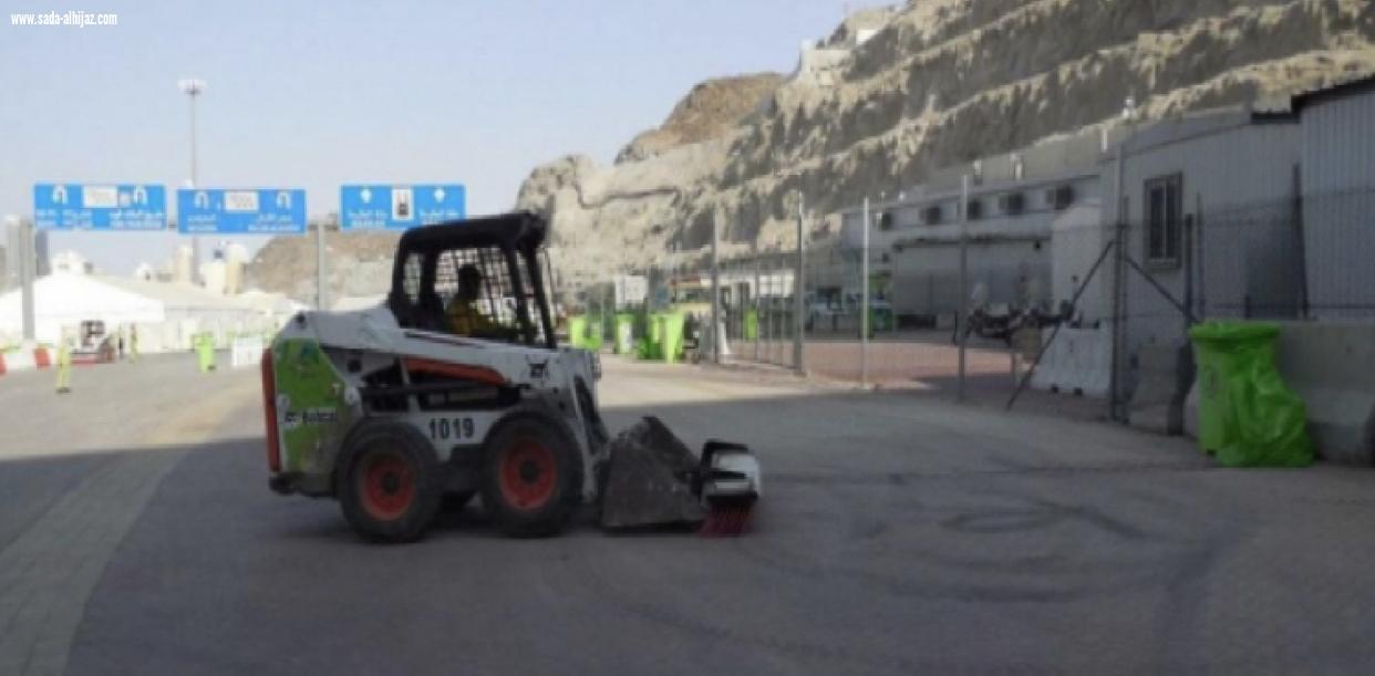 أمانة العاصمة المقدسة» تباشر أعمال النظافة بالمشاعر وصعيد عرفات
