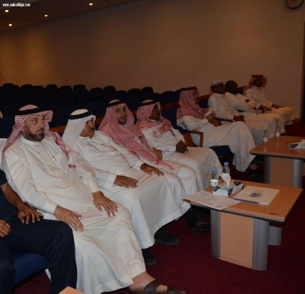 ضمن مبادرات كيف نكون قدوة الهلال الأحمر وامانة جدة ينظمان محاضرة كيفية التعامل مع الحالات الطارئة في الدقائق الأولى  