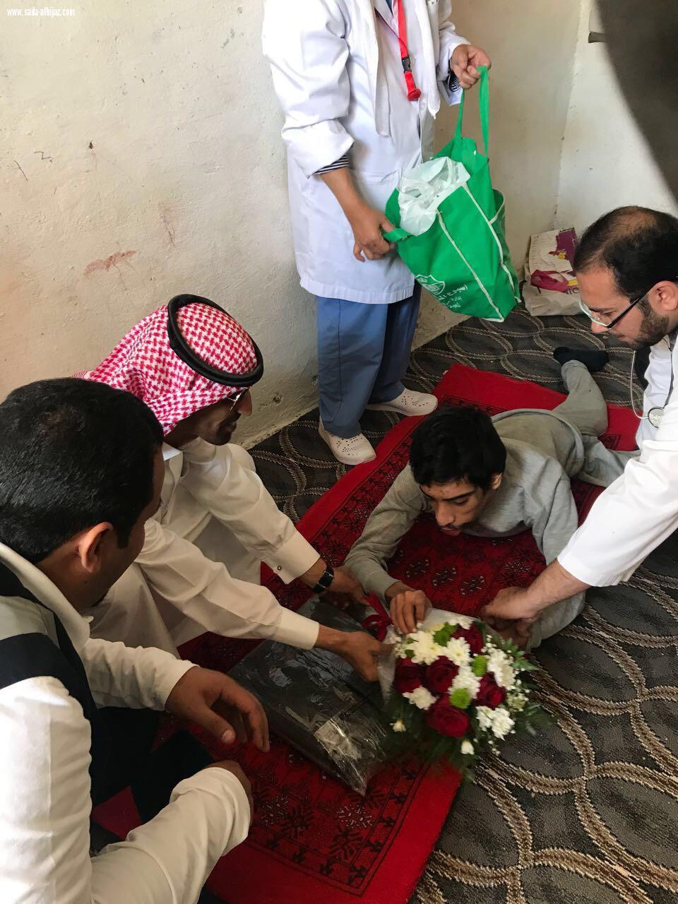 بالصور .. الفيفي والحارثي يدشنون ثمان مبادرات صحية توعوية