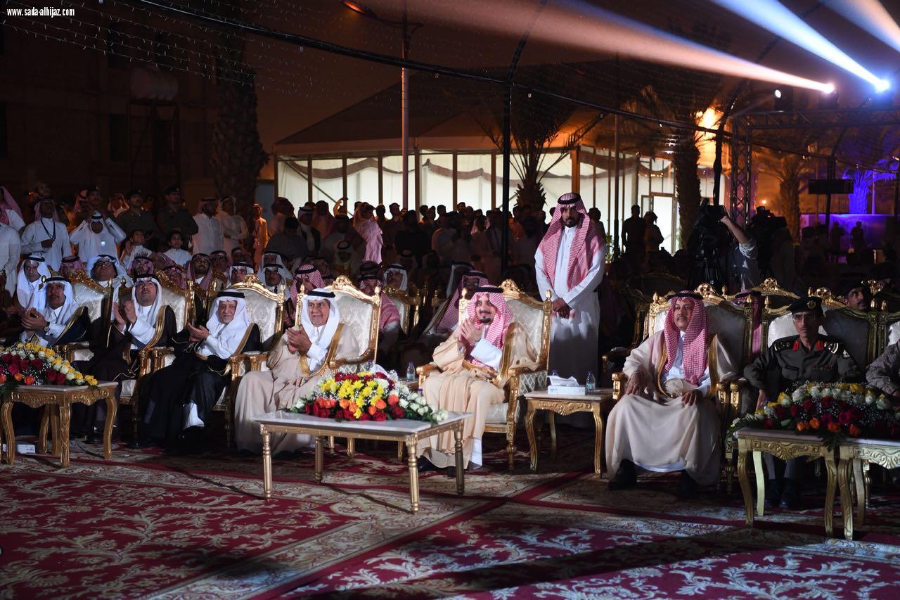 أمير عسير يدشن كرنفال خميس مشيط الضوئي 