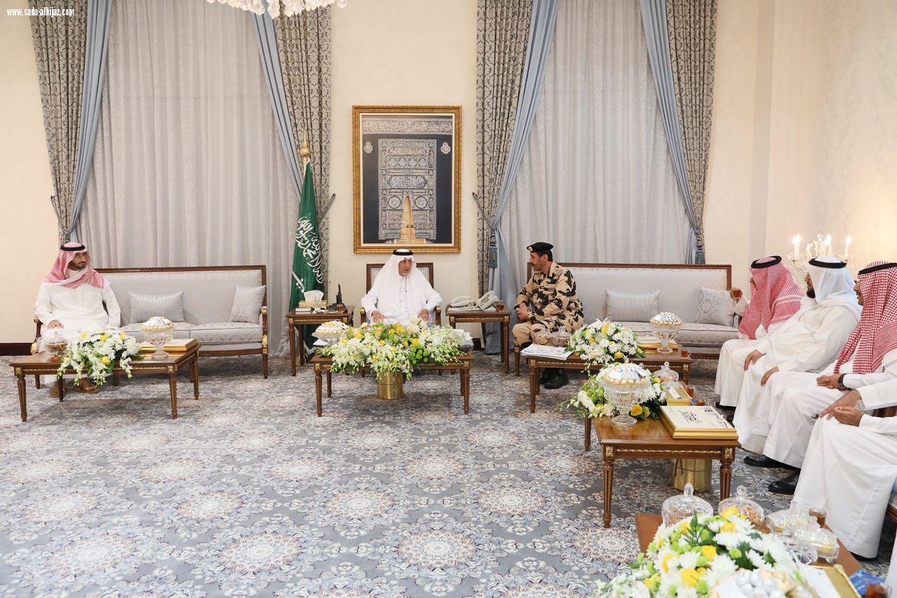 امير مكة ونائبه يستقبلا عدد من المسؤولين العاملين في الحج  الذين هنأوهم على نجاح خطة الحج 1439
