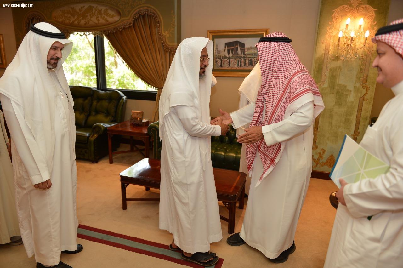 أمين العاصمة المقدسة يستقبل المجلس التنفيذي لجمعية مراكز الأحياء بمكة المكرمة