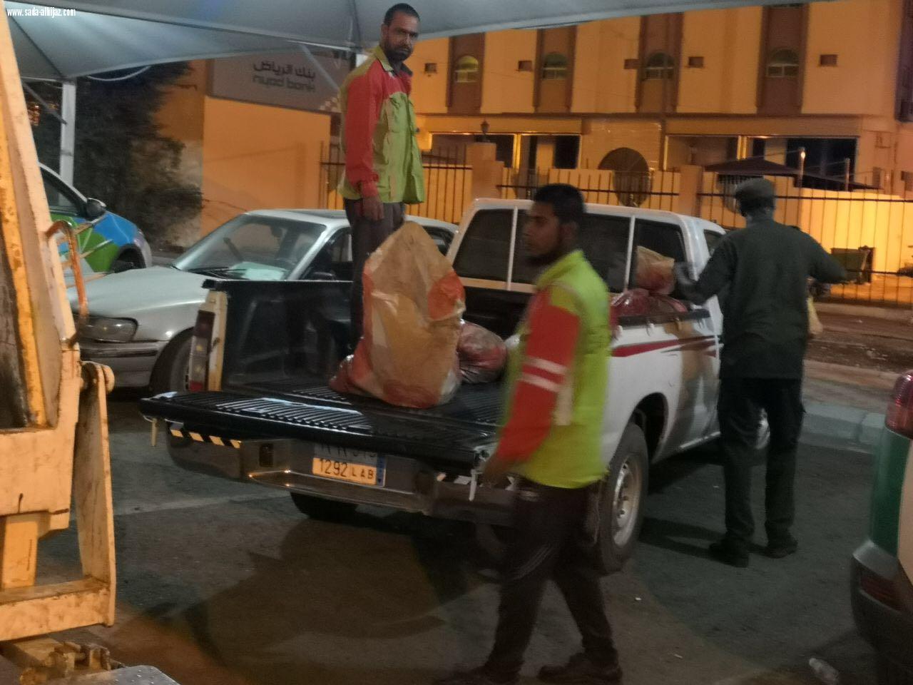 ضبط سيارة نقل في محاولة تهريب لحوم فاسدة الى مكة