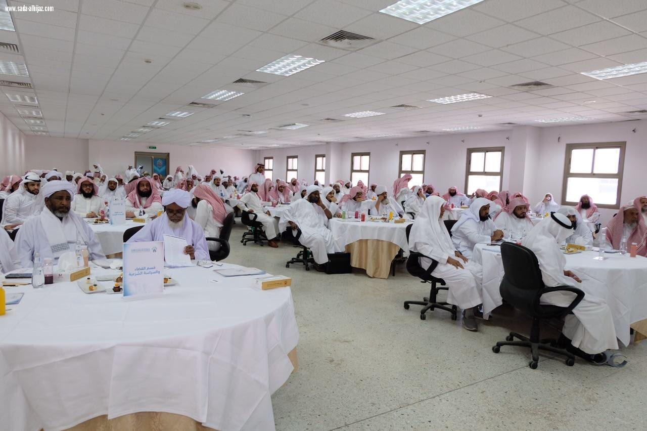 تجاوز زواره (١٤) ألف زائر *معرض 