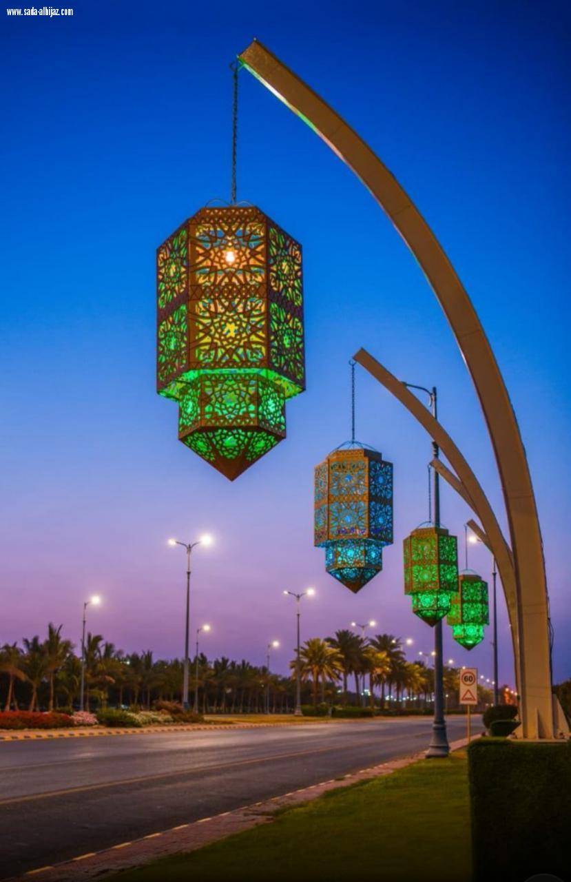 المجسمات الرمضانية والأشكال الضوئية  تبهر أهالي و زائري ينبع الصناعية.