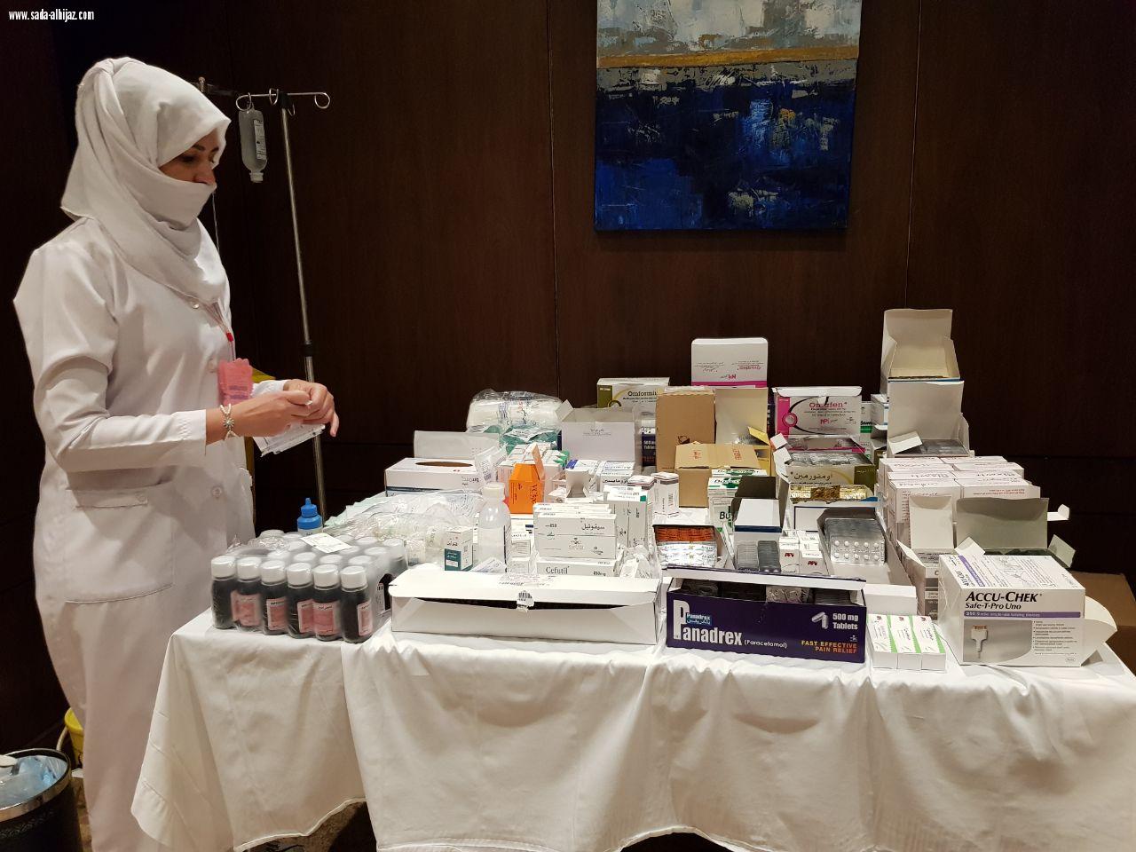 الإسلامية والصحة يواصلان  تقديم الخدمات الصحية على مدار الساعة                         العيادة الطبية التابعة لضيوف برنامج خادم الحرمين تقدم 1500 حالة علاجية بالمدينة المنورة