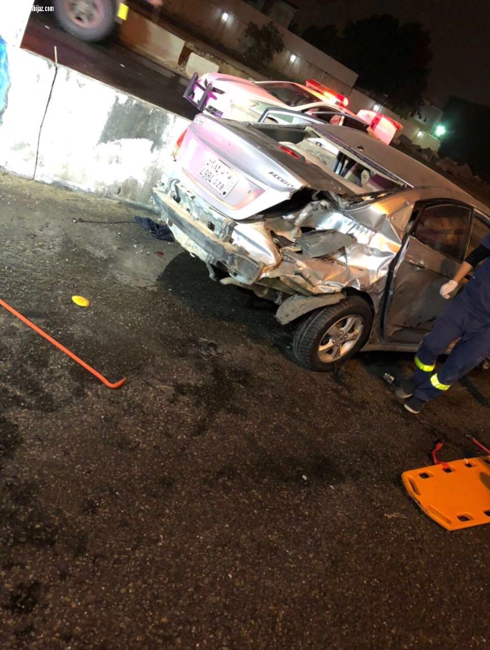 حادث تصادم شرق جدة يخلف 5 إصابات 