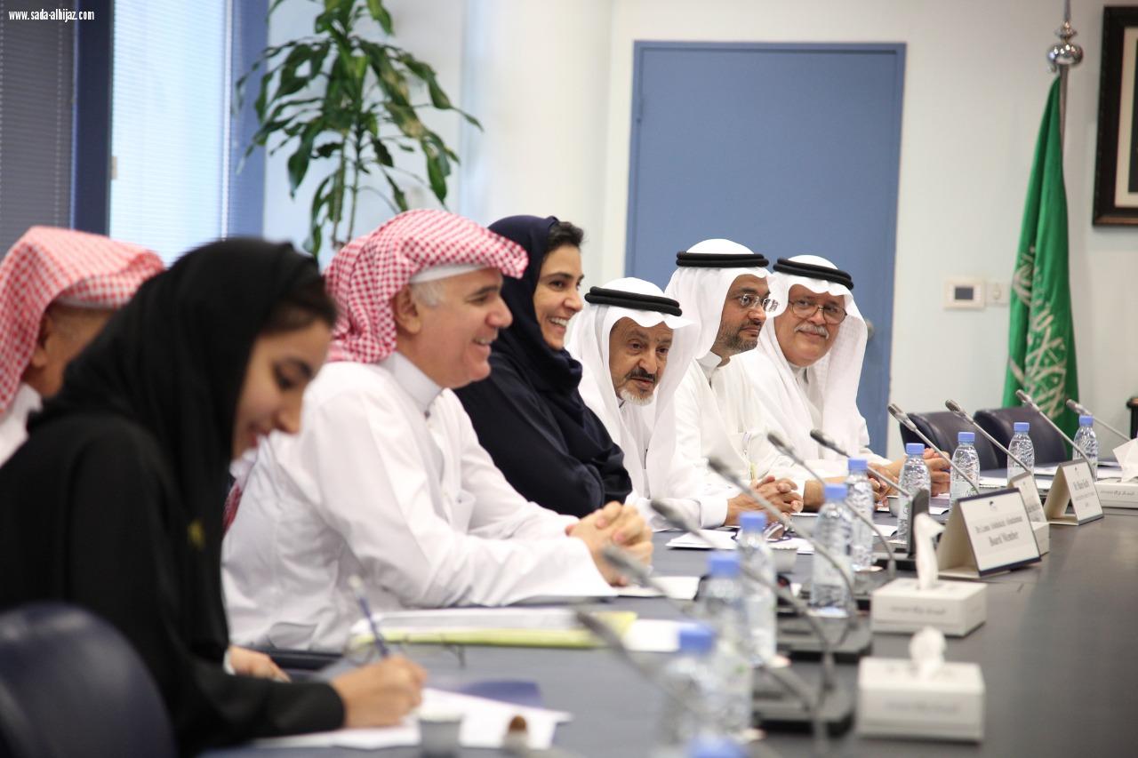 وفد من رجال الاعمال والمستثمرين  في بريطانيا يزورن غرفة جدة