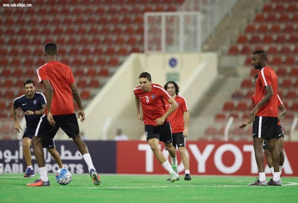 الهلال يقفل صفحة تحضيراته الميدانية لمواطهة بيروزي الإيراني غداً