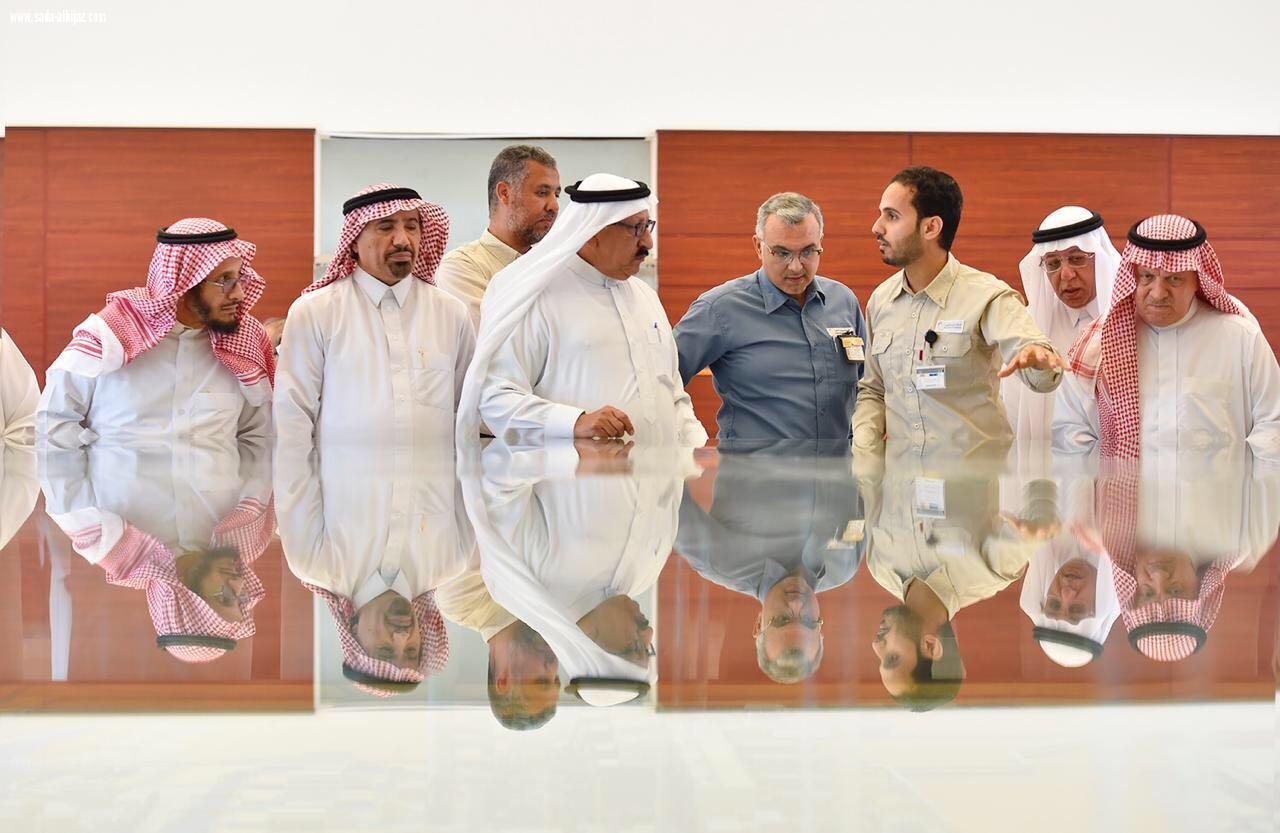 الصورة تتحدث عن الشباب السعودي مفخرة الوطن