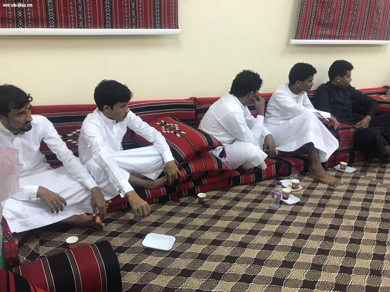 اللجنة التنمية الإجتماعية الأهلية بعياش تدعم الجامعيين